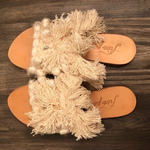 Free People Slides